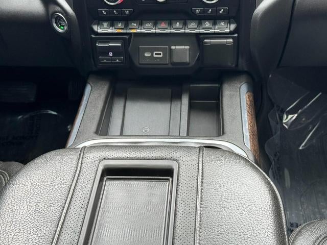 2021 GMC Sierra 2500 HD 4WD Crew Cab Denali