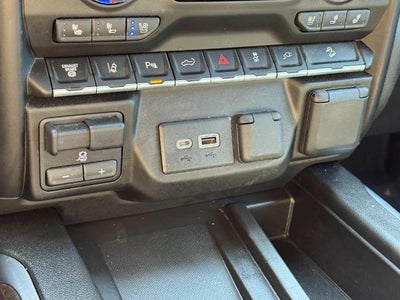 2022 GMC Sierra 3500 HD 4WD Crew Cab Denali