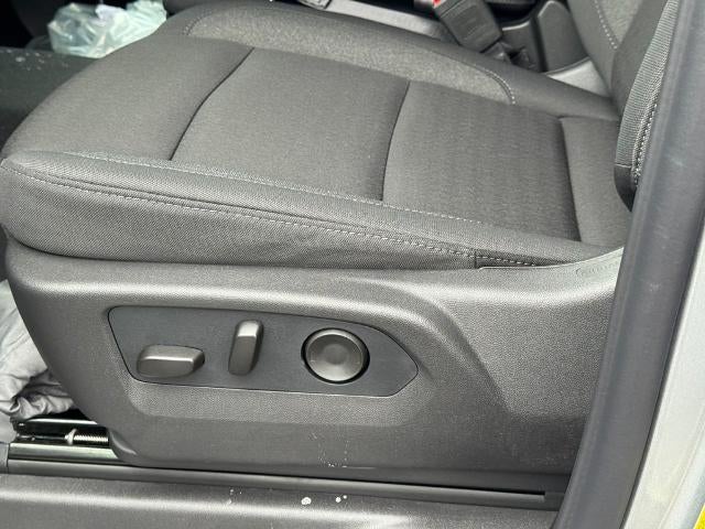 2026 GMC Sierra 2500 HD 4WD Crew Cab SLE