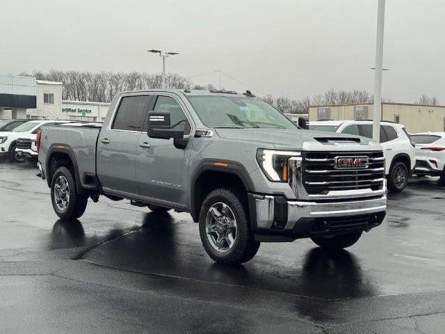 2026 GMC Sierra 2500 HD 4WD Crew Cab SLE