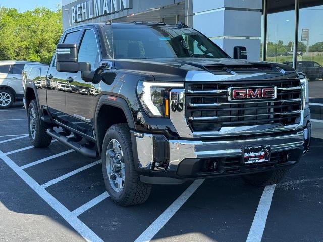 2026 GMC Sierra 2500 HD 4WD Crew Cab SLE