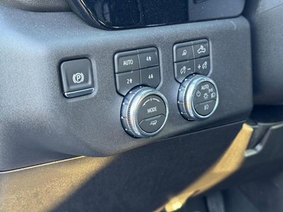 2026 GMC Sierra 2500 HD 4WD Crew Cab SLT