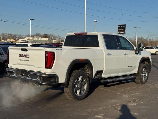 2026 GMC Sierra 2500 HD 4WD Crew Cab SLT