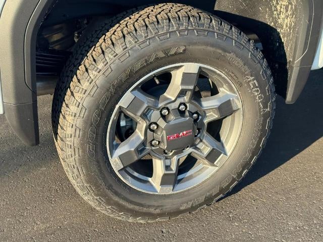 2026 GMC Sierra 2500 HD 4WD Crew Cab SLT