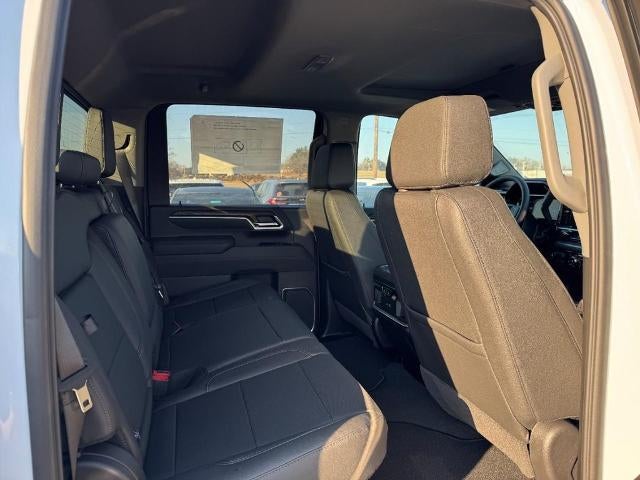 2026 GMC Sierra 2500 HD 4WD Crew Cab SLT