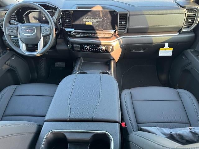 2026 GMC Sierra 2500 HD 4WD Crew Cab SLT