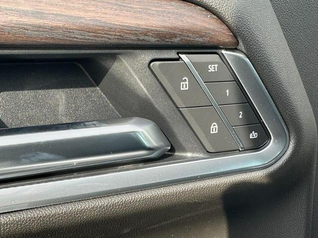 2026 GMC Sierra 2500 HD 4WD Crew Cab SLT