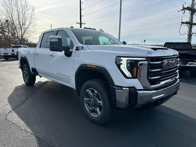 2026 GMC Sierra 2500 HD 4WD Crew Cab SLT