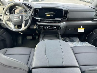 2026 GMC Sierra 2500 HD 4WD Crew Cab SLT