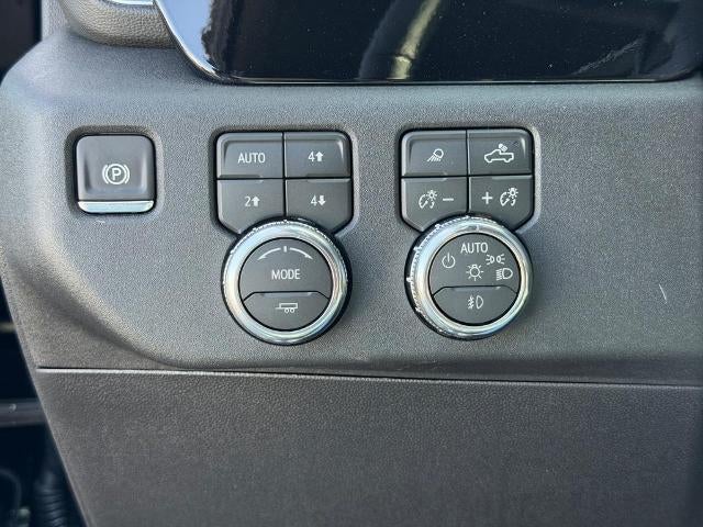 2026 GMC Sierra 2500 HD 4WD Crew Cab SLT