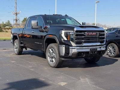 2026 GMC Sierra 2500 HD 4WD Crew Cab SLT