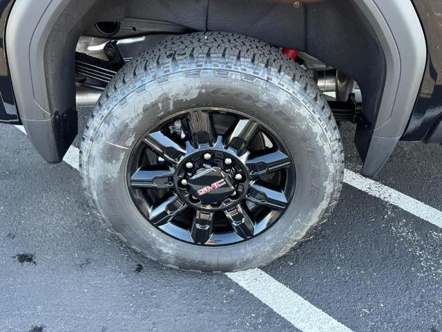 2026 GMC Sierra 2500 HD 4WD Crew Cab AT4