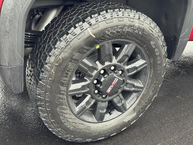 2026 GMC Sierra 2500 HD 4WD Crew Cab AT4