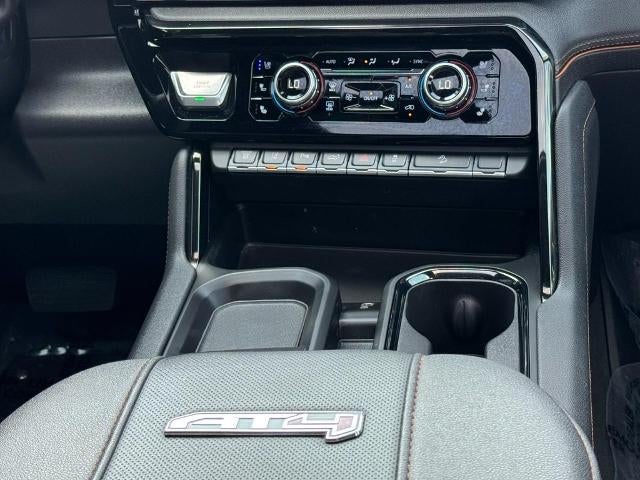 2025 GMC Sierra 2500 HD 4WD Crew Cab AT4