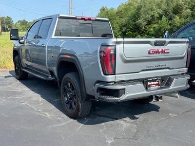 2025 GMC Sierra 2500 HD 4WD Crew Cab AT4