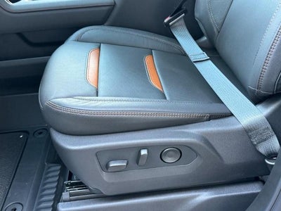 2026 GMC Sierra 2500 HD 4WD Crew Cab AT4