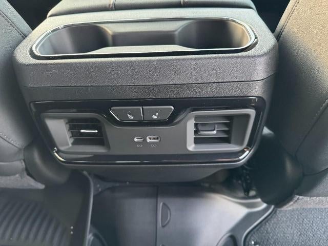 2026 GMC Sierra 2500 HD 4WD Crew Cab AT4