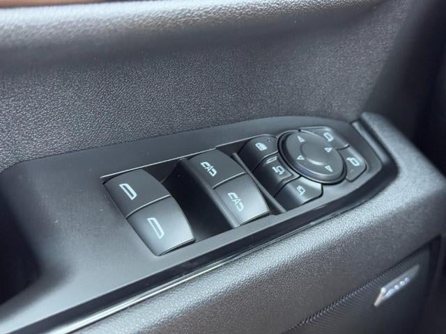 2025 GMC Sierra 2500 HD 4WD Crew Cab AT4