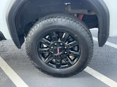 2025 GMC Sierra 2500 HD 4WD Crew Cab AT4