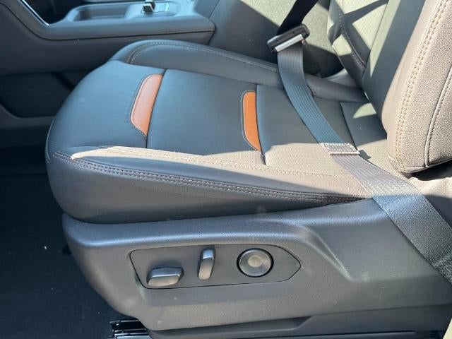 2026 GMC Sierra 2500 HD 4WD Crew Cab AT4