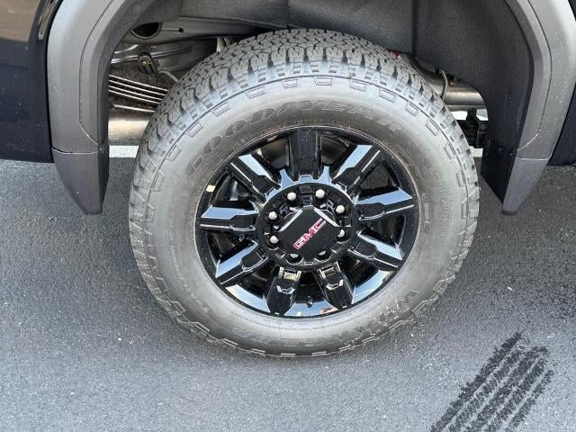 2026 GMC Sierra 2500 HD 4WD Crew Cab AT4