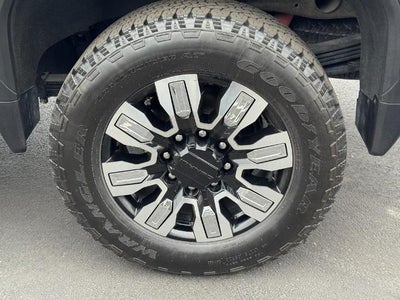 2025 GMC Sierra 2500 HD 4WD Crew Cab Denali