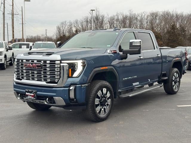 2025 GMC Sierra 2500 HD 4WD Crew Cab Denali