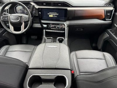 2025 GMC Sierra 2500 HD 4WD Crew Cab Denali