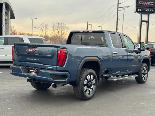 2025 GMC Sierra 2500 HD 4WD Crew Cab Denali