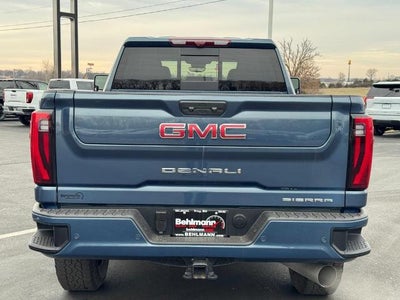 2025 GMC Sierra 2500 HD 4WD Crew Cab Denali