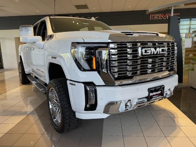 2026 GMC Sierra 2500 HD 4WD Crew Cab Denali