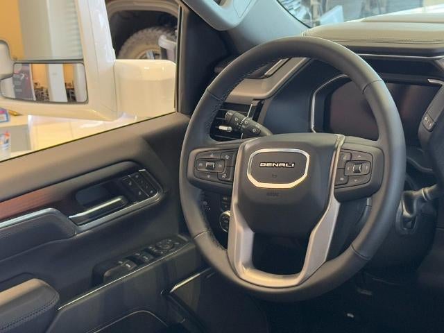 2026 GMC Sierra 2500 HD 4WD Crew Cab Denali