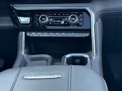 2025 GMC Sierra 2500 HD 4WD Crew Cab Denali