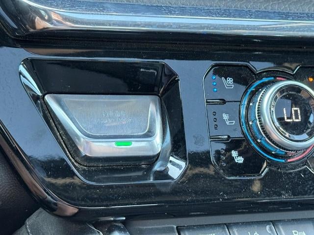 2025 GMC Sierra 2500 HD 4WD Crew Cab Denali