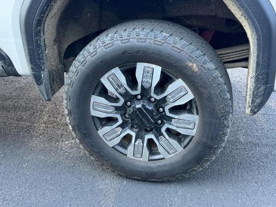 2025 GMC Sierra 2500 HD 4WD Crew Cab Denali