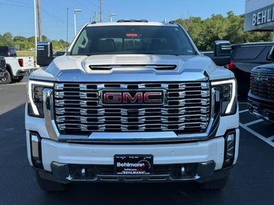 2025 GMC Sierra 2500 HD 4WD Crew Cab Denali