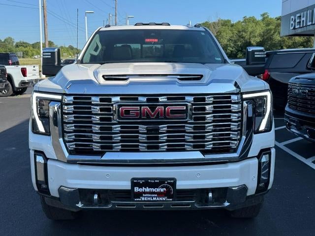2025 GMC Sierra 2500 HD 4WD Crew Cab Denali