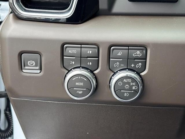 2026 GMC Sierra 2500 HD 4WD Crew Cab Denali