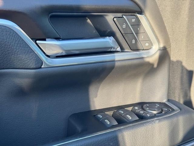 2026 GMC Sierra 2500 HD 4WD Crew Cab Denali