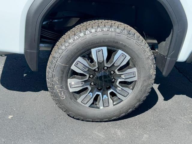 2026 GMC Sierra 2500 HD 4WD Crew Cab Denali