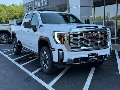 2026 GMC Sierra 2500 HD 4WD Crew Cab Denali