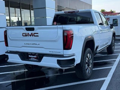 2026 GMC Sierra 2500 HD 4WD Crew Cab Denali