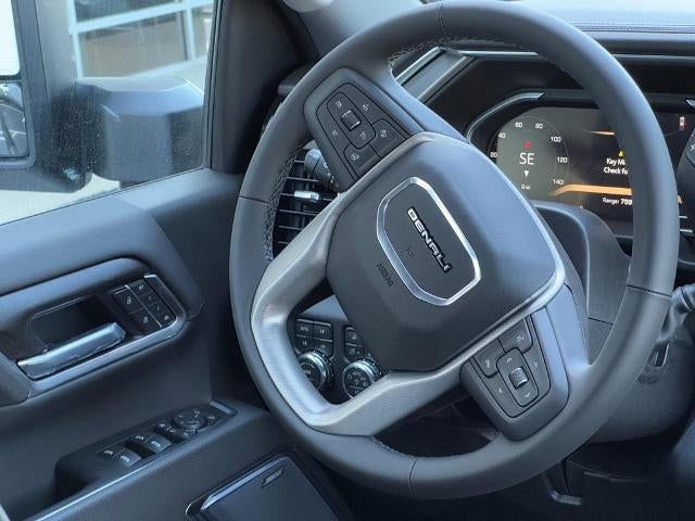 2026 GMC Sierra 2500 HD 4WD Crew Cab Denali