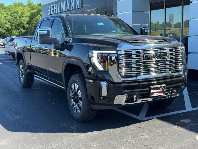 2026 GMC Sierra 2500 HD 4WD Crew Cab Denali