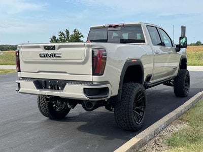 2026 GMC Sierra 3500 HD 4WD Crew Cab AT4
