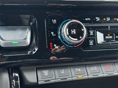 2026 GMC Sierra 3500 HD 4WD Crew Cab AT4