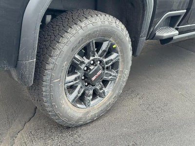 2026 GMC Sierra 3500 HD 4WD Crew Cab AT4