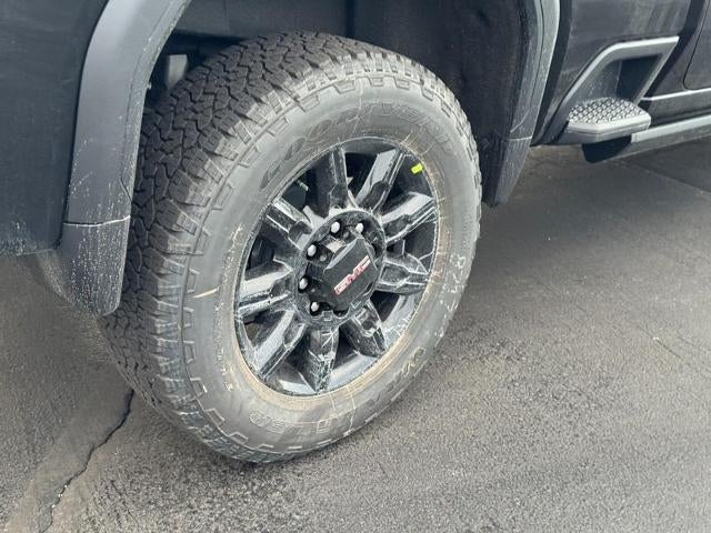 2026 GMC Sierra 3500 HD 4WD Crew Cab AT4