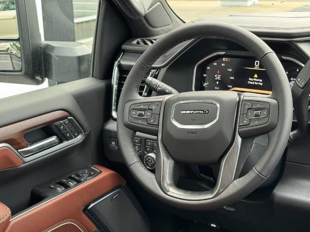 2026 GMC Sierra 2500 HD 4WD Crew Cab Denali Ultimate
