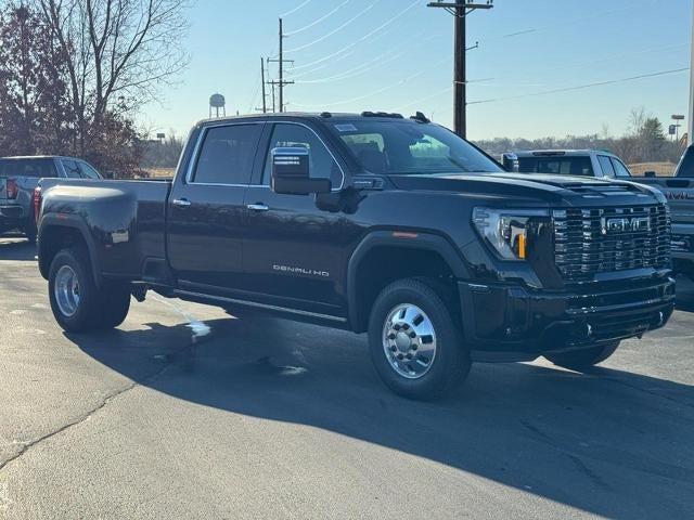 2026 GMC Sierra 3500 HD 4WD Crew Cab Denali Ultimate